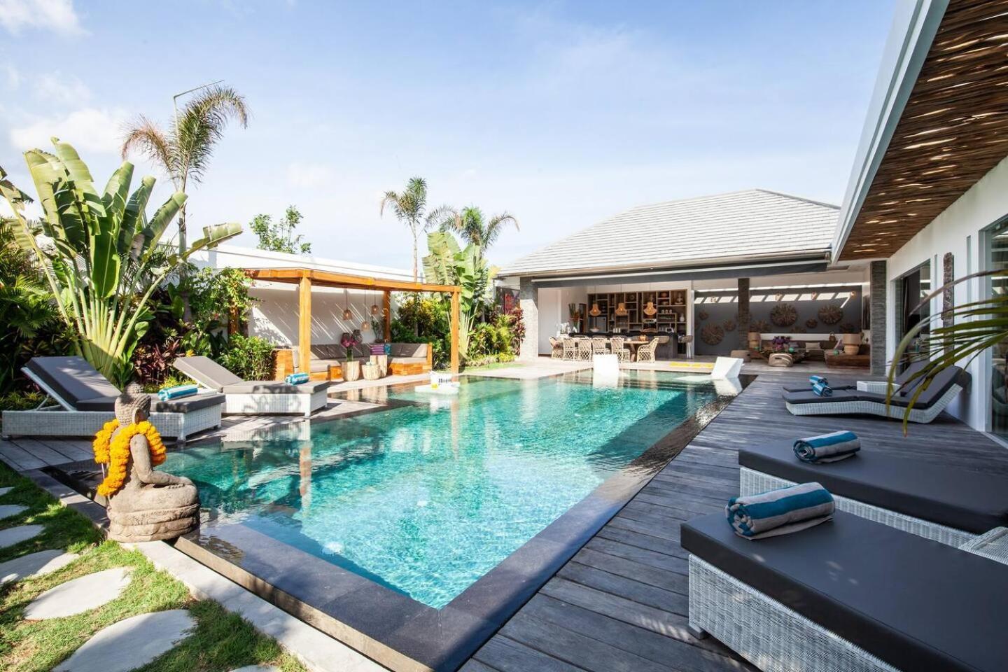 5 Bd Avec Chill-out Extrieur * Seminyak (Bali)