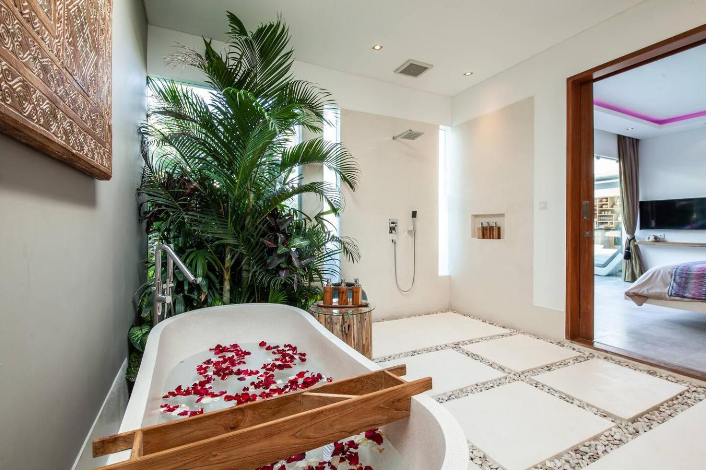 5 Bd Avec Chill-out Extrieur Seminyak (Bali)